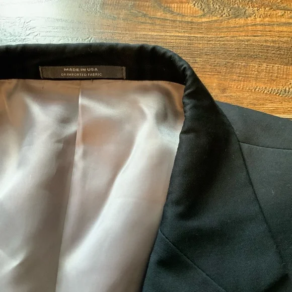 Hart Schaffner‎ & Marx 2 button sport coat, Mens size 52L. Solid Black Dillards